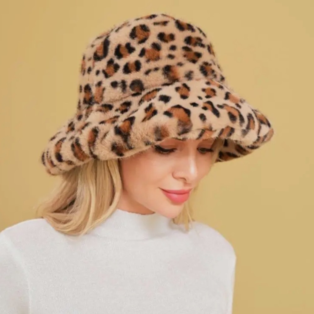 ShopEvelynne Leopard Patterned Faux Fur Hat